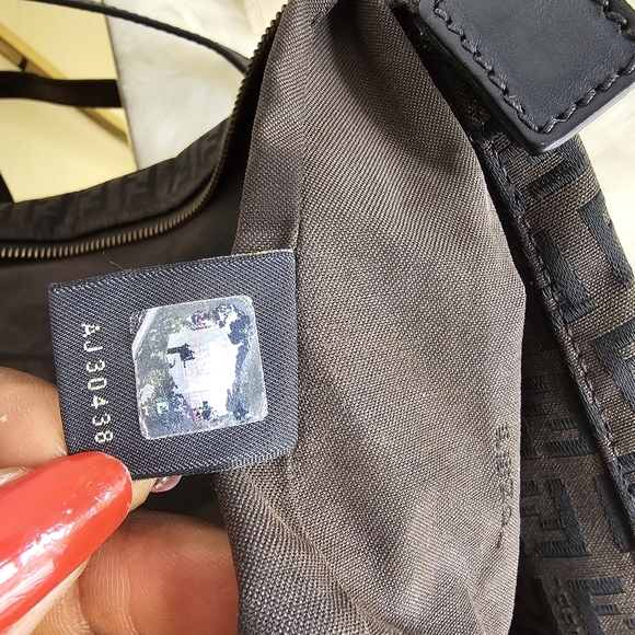 Fendi bag - Picture 10 of 13